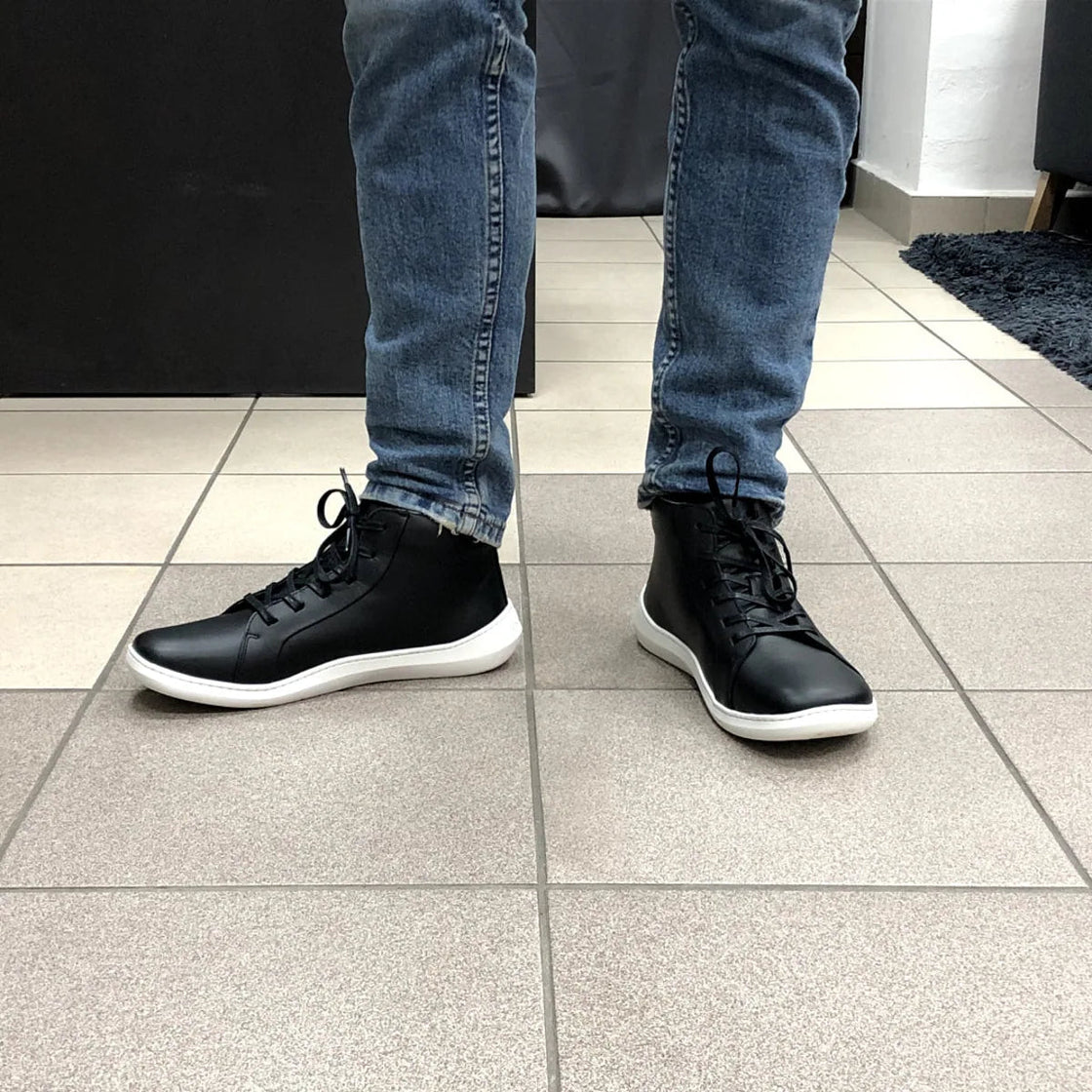 Skinners Moonwalker High Top in Black, product image 2