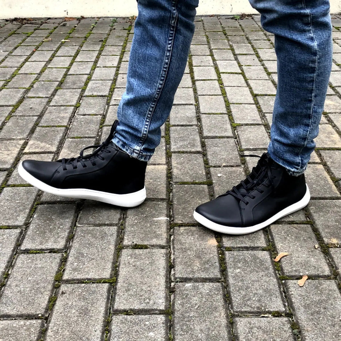 Skinners Moonwalker High Top in Black, product image 3